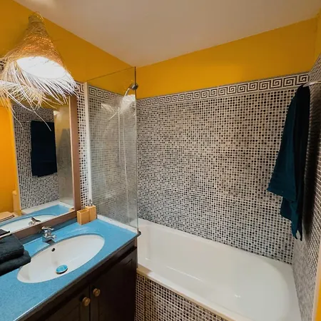 Bali Chic : Vue à Appartement Cannes